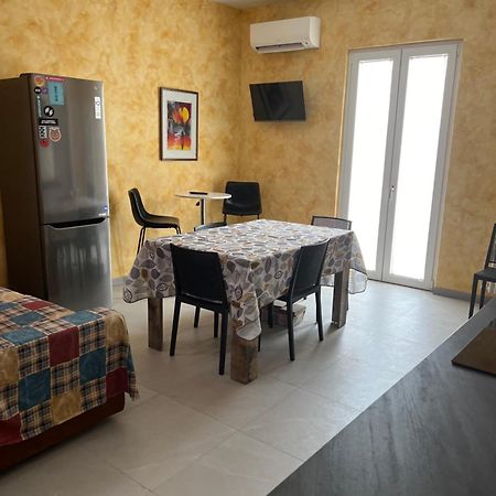Casa Caselle Appartament Indipende 100Mq 2 Stanze 2 Bagni E Cucina Zewnętrze zdjęcie