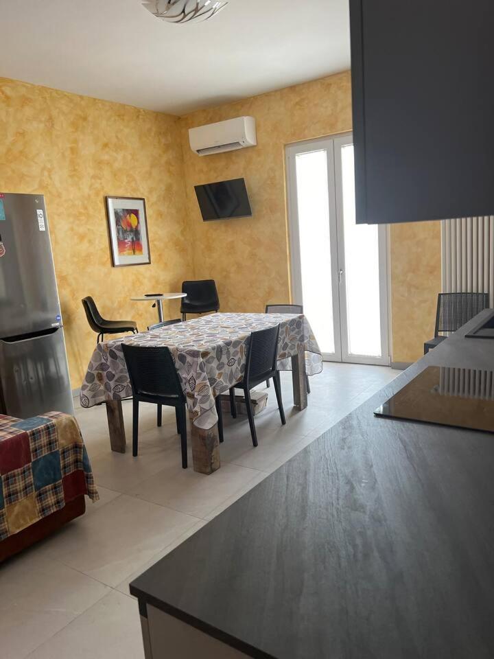 Casa Caselle Appartament Indipende 100Mq 2 Stanze 2 Bagni E Cucina Zewnętrze zdjęcie