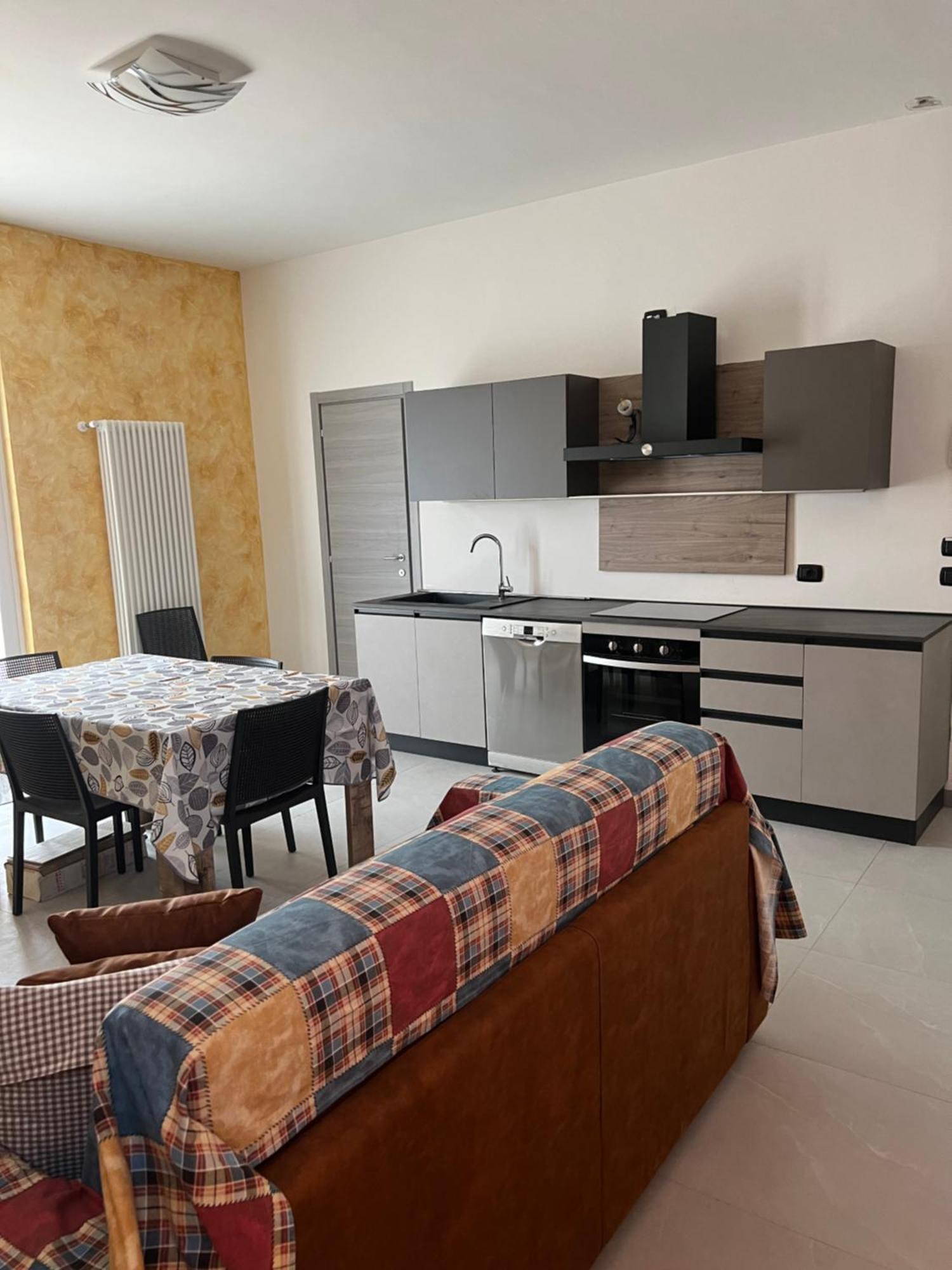 Casa Caselle Appartament Indipende 100Mq 2 Stanze 2 Bagni E Cucina Zewnętrze zdjęcie